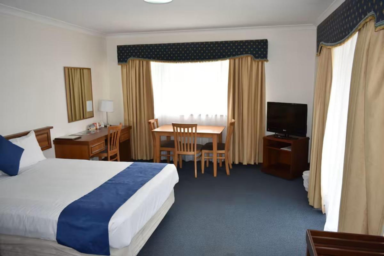 Bedroom 5, Admiral Motel Bunbury, Bunbury