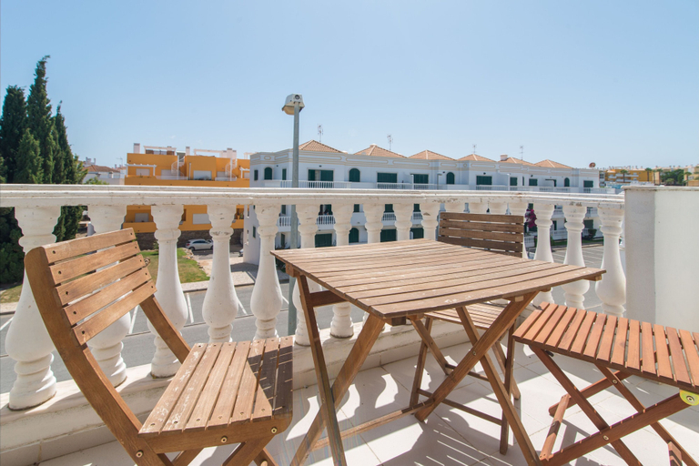 Balcony 3, Cabanas T1 Apartment With Balcony & BBQ 8min Walk to Beachfront, Alcoutim