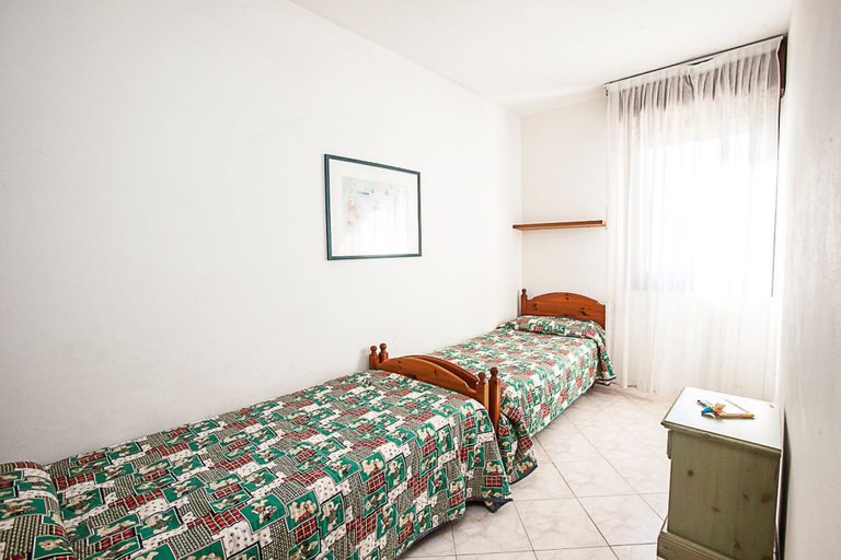 Room 4, Seaside Serenity Flat With Outdoor Pool, Rovigo