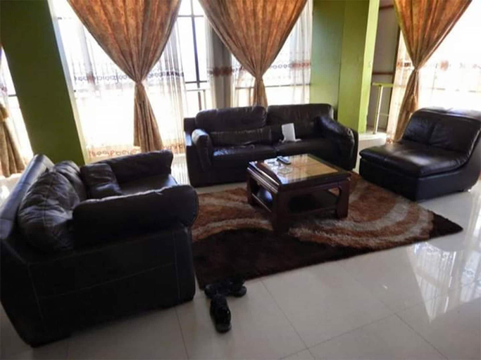 Others 2, a wonderful fully furnished apartment in Kampala, Kampala