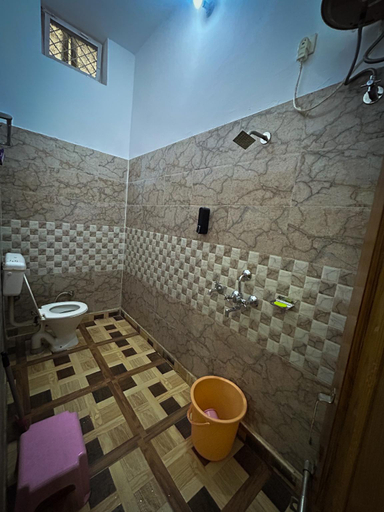 Bathroom 3, Gaharwar Home Stay, Dehradun