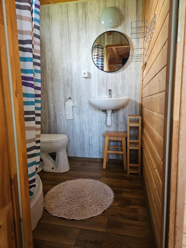 Bathroom 2, Stokrotka pokoje i domki, Nowy Dwór Gdański