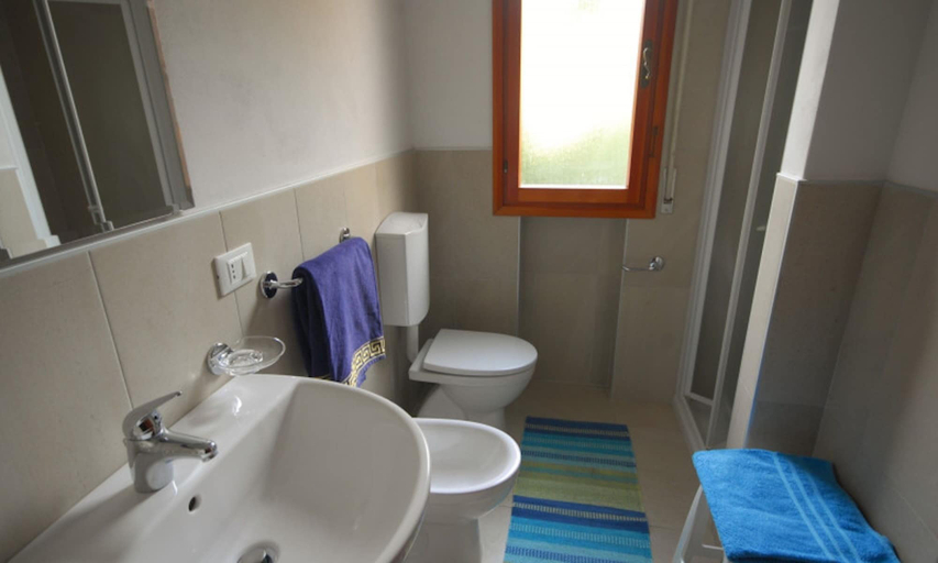 Bathroom, Villa With a Large Fenced Garden, Udine