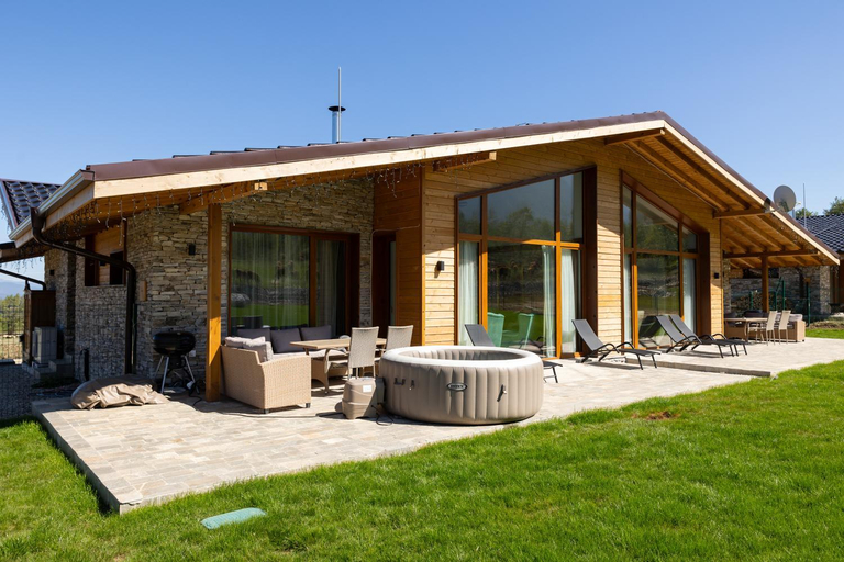 Exterior & Views 1, Villa Sofayla w Jacuzzi near the Pirin Golf Resort, Razlog