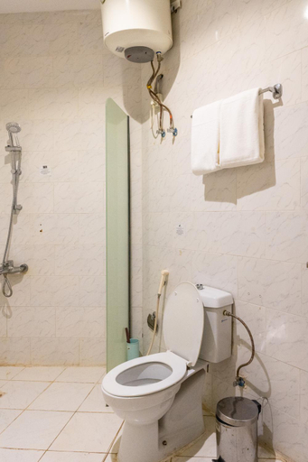Bathroom 3, Roh Taiba hotel , Al Madinah Al Munawwarah