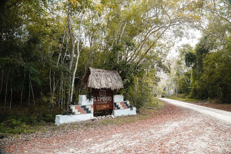 Property grounds 5, El Sombrero Ecolodge, Flores
