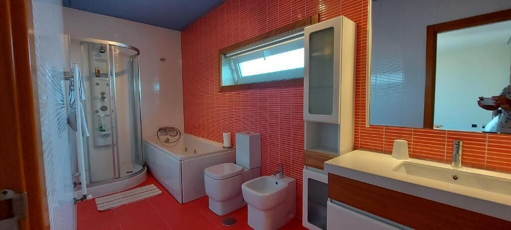 Bathroom 3, Casa do Mar, Ílhavo