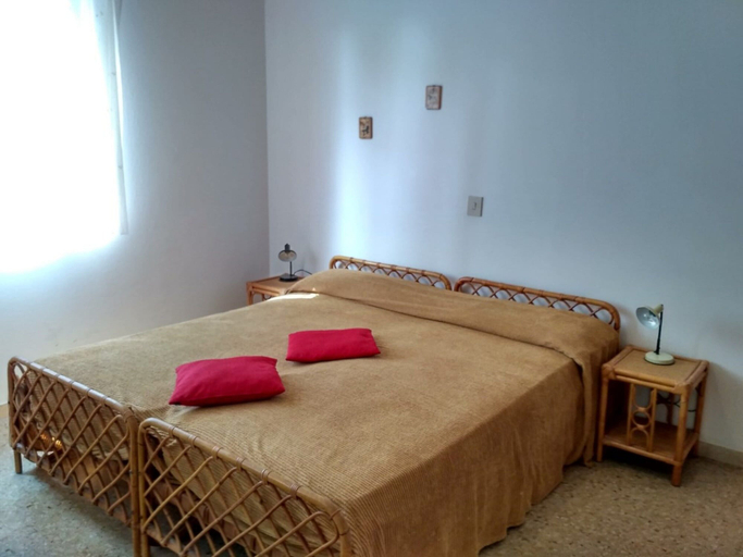 Room 5, Functional Flat With Terrace for a Relaxing Stay, Udine