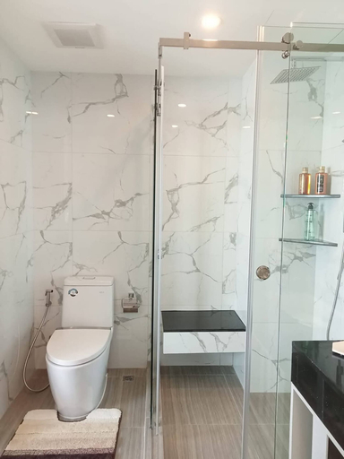 Bathroom 5, Luxury Sea View 1BR Rooftop Infinity Pool & Gym, Pattaya