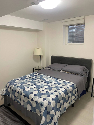Room 4, Newly Renovated Two Bedroom Apartment, Peel