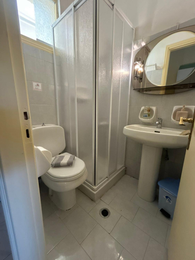 Bathroom 5, LEFKADIOS HERN studios, Ionian Islands