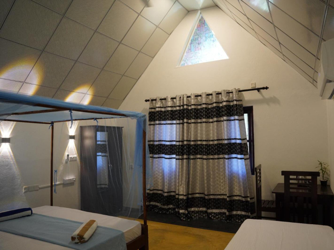 Bedroom 2, Aaliya Bay, Pothuvil