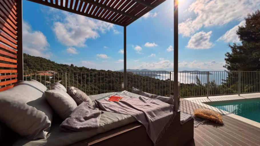 Living area 4, Room-cactus Suberb Suite With Private Po, Thessaly