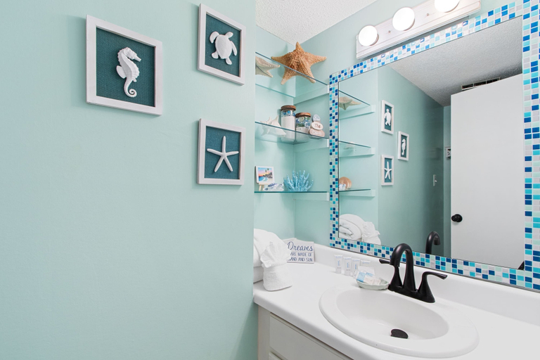 Bathroom 4, Summer House West Condos, Baldwin