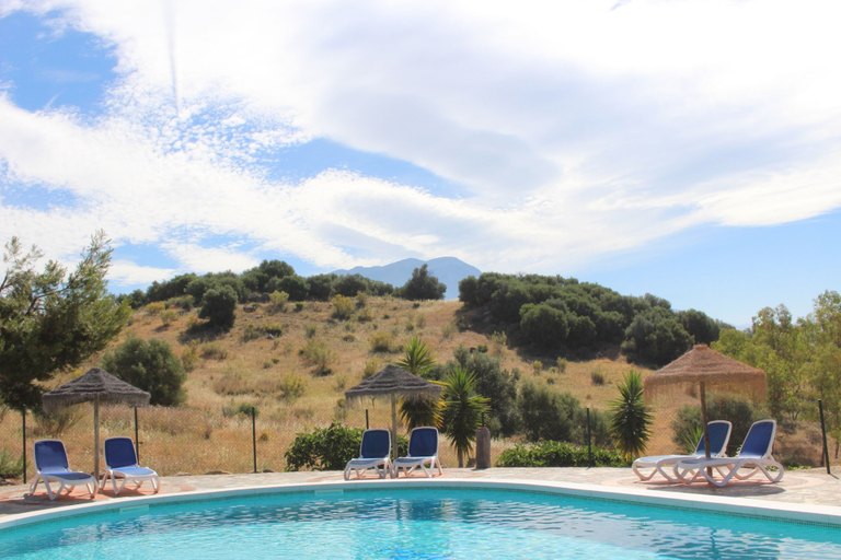 Pool 4, Serene Retreat in Lake Vinuela With Breathtaking Views, Málaga