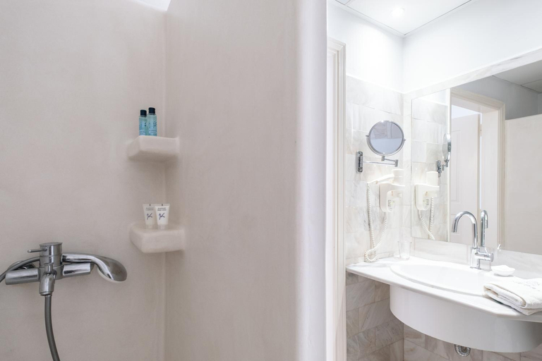 Bathroom 5, Rosebay, South Aegean