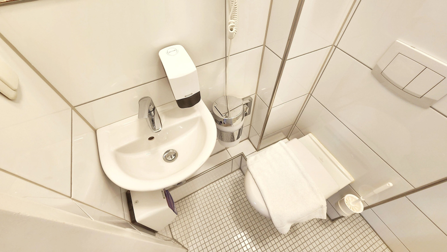 Bathroom 5, Aparthotel Marion Weber, Bremen