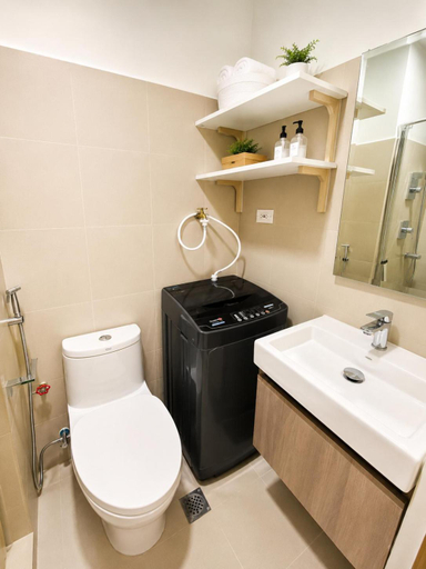 Bathroom 5, Condo near MOA, Pasay City