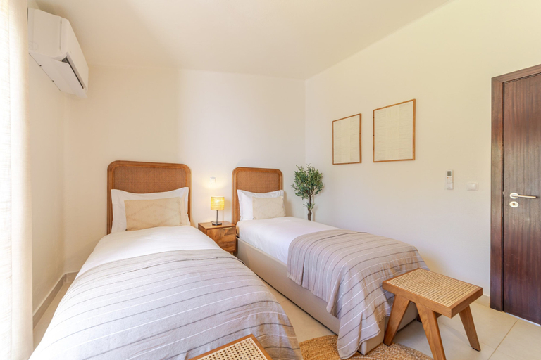 Room 5, Sao Rafael Apartment by Minhos Guest, Albufeira