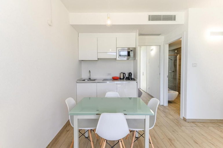 Others 5, Stunning Capo Falcone Charming Apartments for 4 People B4P Bilo4 Premium, Sassari