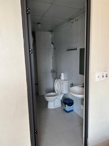 Bathroom 3, Ngan Nga, Bắc Hà