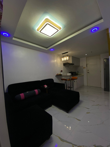 Living room, Golden Loft With Mood Lighting,stylish Staycation Loft Fast Wi-fi, Soft Couch, Pasay City