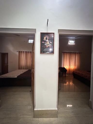 Others 2, Gaharwar Home Stay, Dehradun