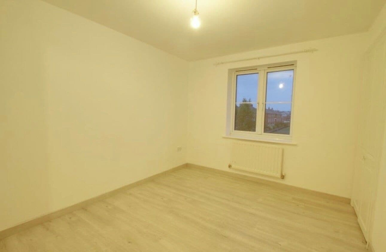 Interior 4, 2 Double Bed Flat, En-suite, Top Floor, With Private Parking, Hertfordshire
