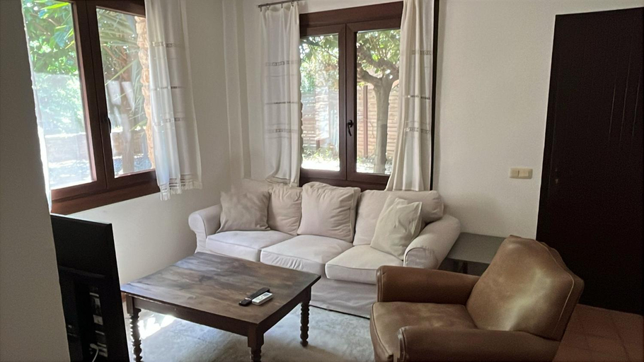 Others 5, Hostal La Riera de Peratallada, Girona