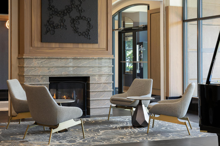 Public Area 4, DoubleTree by Hilton North Vancouver, Greater Vancouver