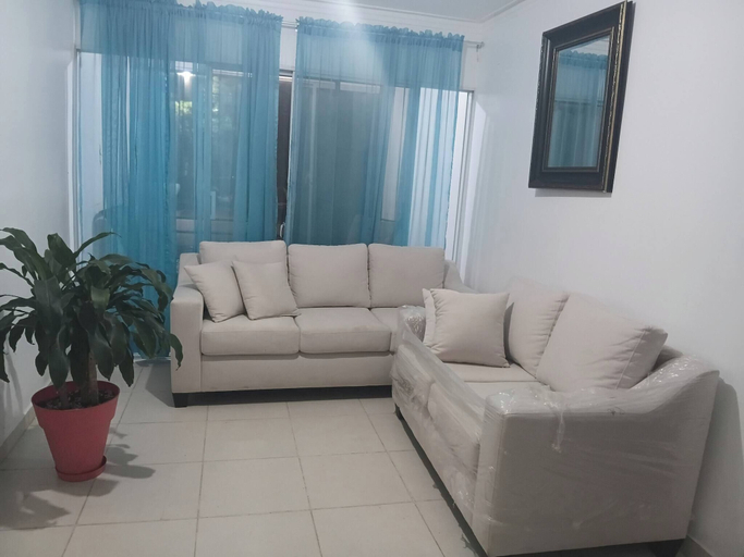Living room, Charming 2-bedroom Apartment in Santo Domingo Este, Santo Domingo Este