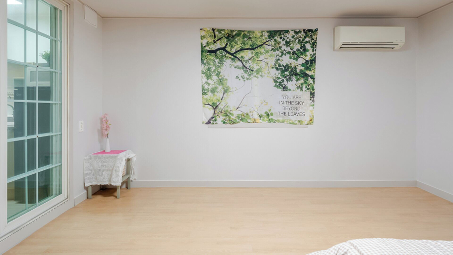 Room 4, Gapyeong Bamgol Caravan Pension, Gapyeong