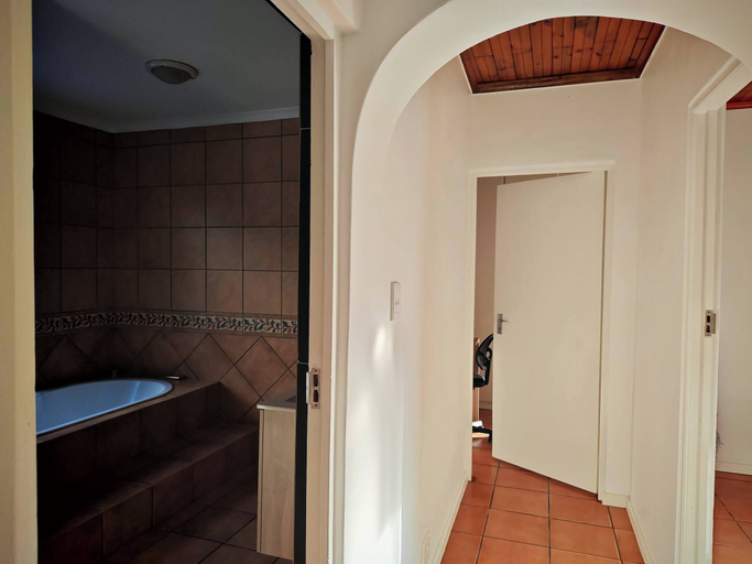 Bathroom, Room-courtyard Double Room With Shared B, City of Cape Town