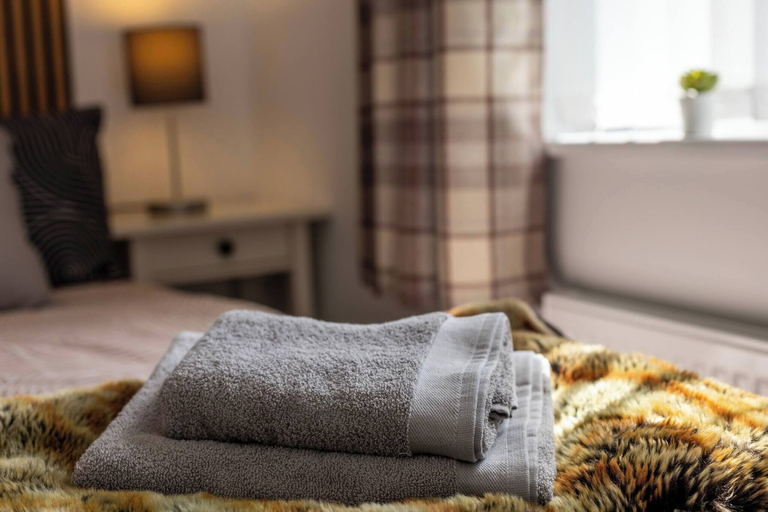Room 3, Hampton 3-bedroom Luxury Escape With Parking, Cambridgeshire