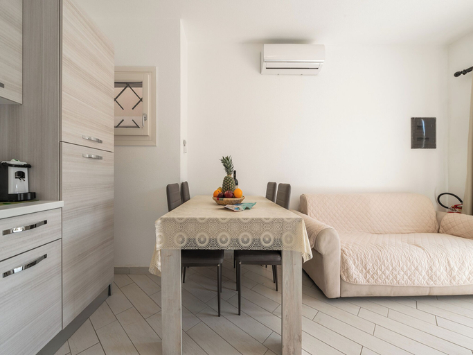 Dining room, Charming Accommodation With Pool in Viddalba, Sassari