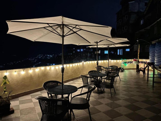 Food & Drinks 4, Kasturi Palace Darjeeling near Mall Road, Darjiling