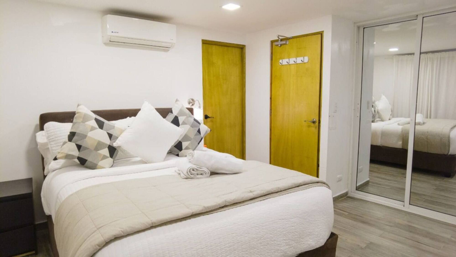 Room 4, 8BR Penthouse Jacuzzi, Pool Table & Terrace, Distrito Nacional