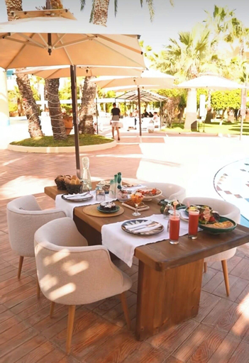 Food & Drinks 5, Suites hotel les charmilles & spa, La Marsa