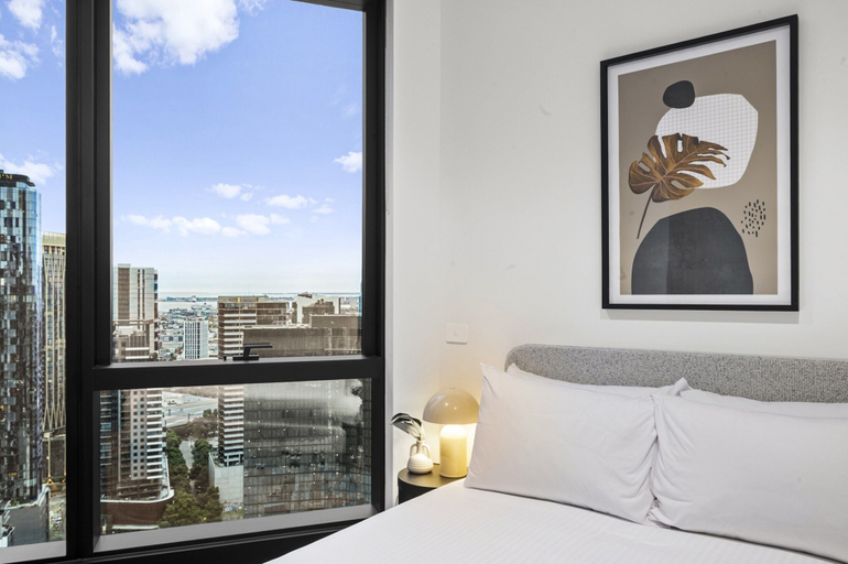 Room 2, High-rise 2-bed Stay at Queensbridge, Melbourne