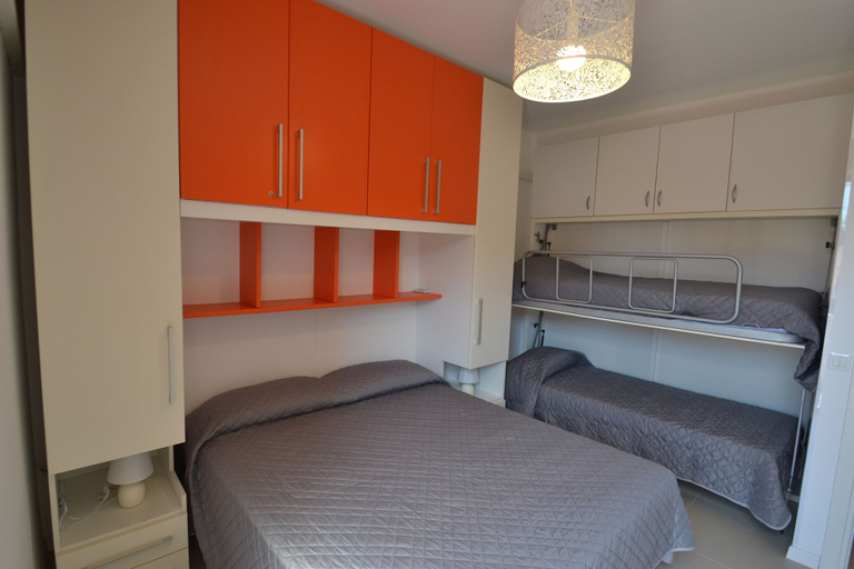 Room, Spacious Flat With Pool View, Venezia
