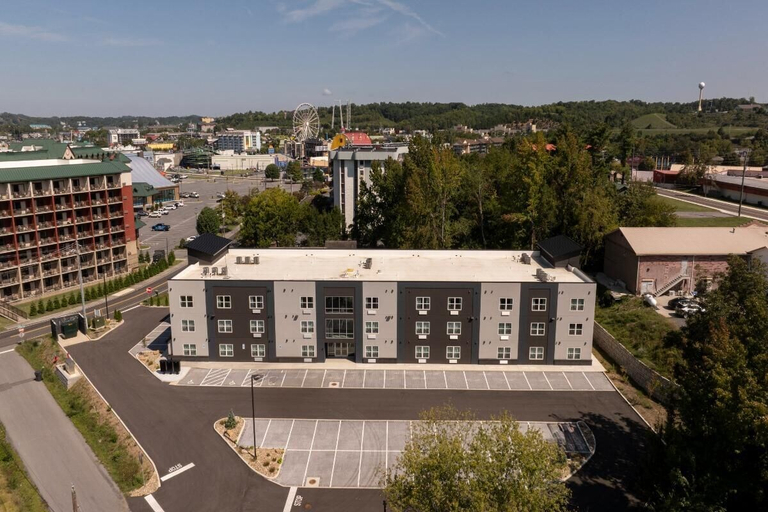 Exterior 4, The Ruby 315, Sevier