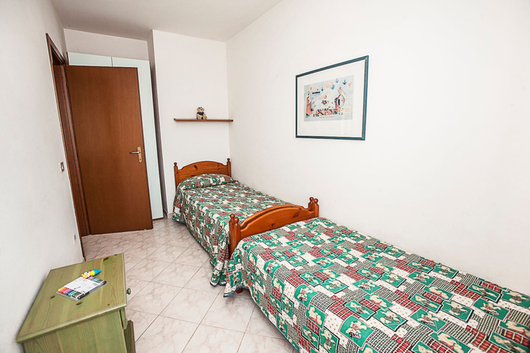 Room 3, Seaside Serenity Flat With Outdoor Pool, Rovigo