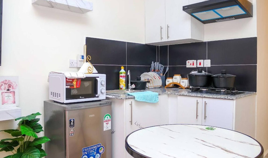Private kitchen, Timelines Studio Jkia Airport View, Mavoko