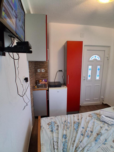 Bedroom 3, Vila Alby