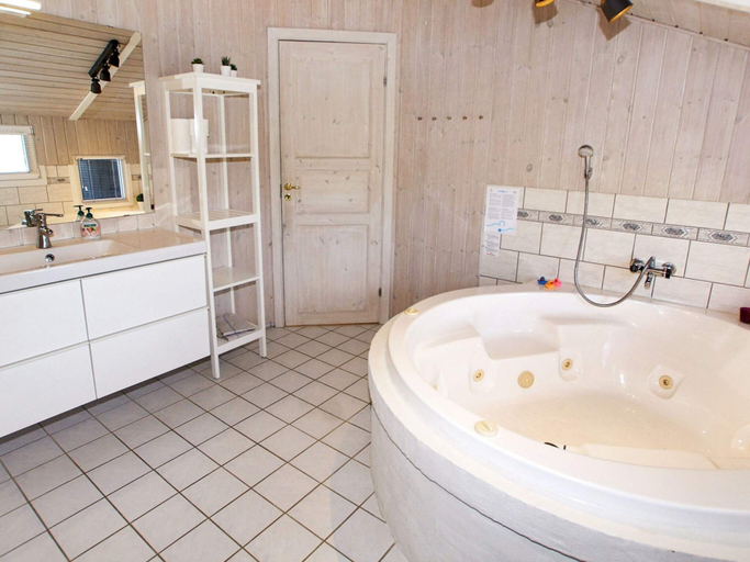 Bathroom 3, Retreat Near Bork Harbor, Ringkøbing-Skjern