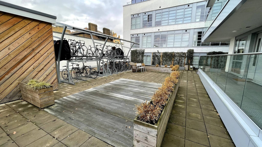 Others 5, Modern & Stylish 1 Bedroom Flat, London