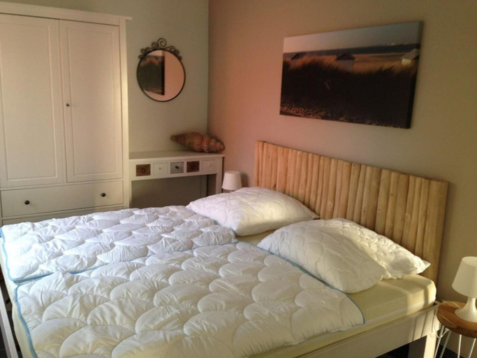 Bedroom, Bungalow in Breskens With Private Jetty, Sluis