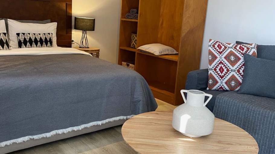 Room 5, Room-cactus Suberb Suite With Private Po, Thessaly