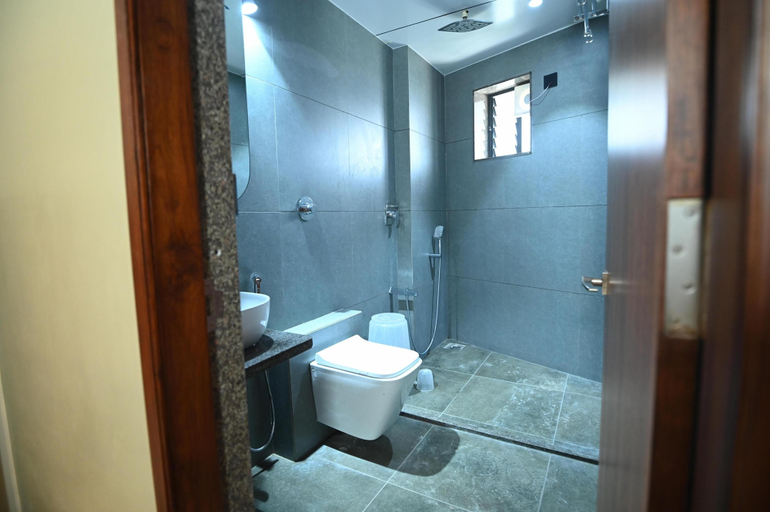 Bathroom, Hotel Minaxi Palace, Jalor