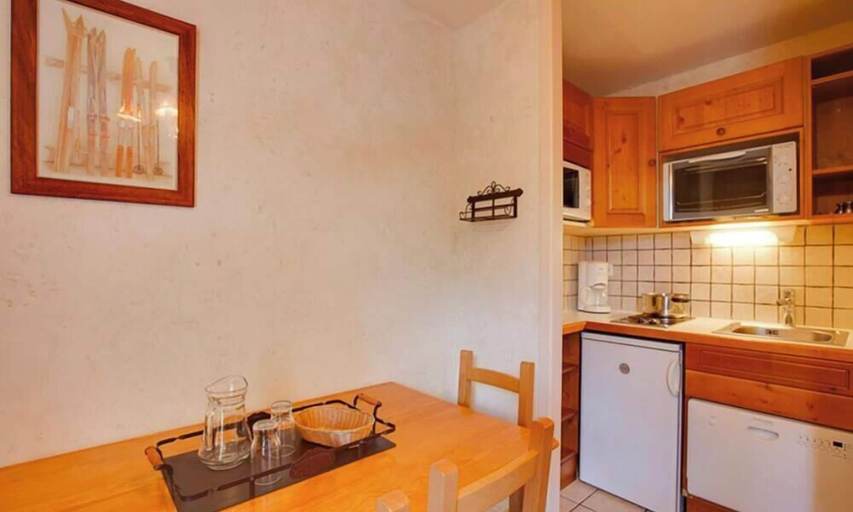 Room 2, R Sidence Champam St3n, Isère